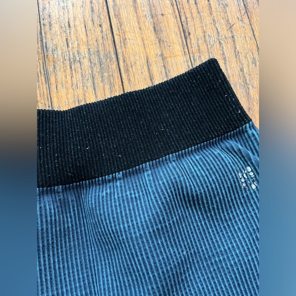 FP Movement Prajna Shorts - Picture 3 of 7